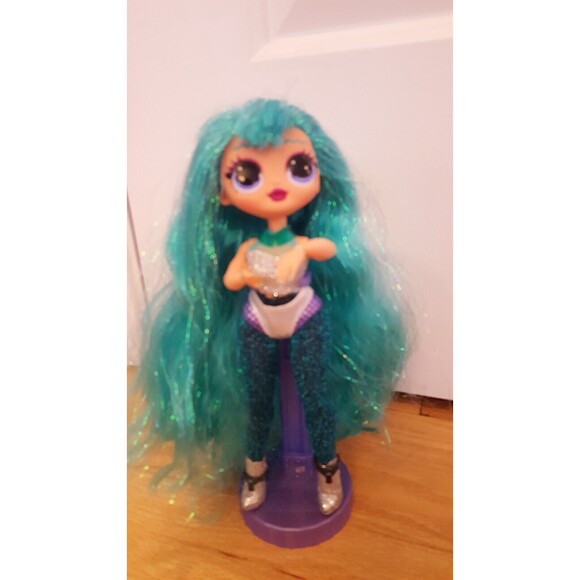 LOL Surprise OMG Winter Disco COSMIC NOVA 9" Fashion Doll‎ MGA Entertainment - Picture 2 of 9